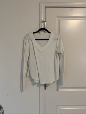 Women's White Waffle V-Neck Long Sleeve Top
